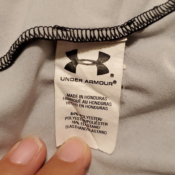 Under Armour Batman shirt with a camo background - Picture 5 of 5